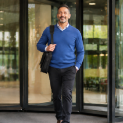 Back to work after prostate surgery: Tips for managing bladder leaks