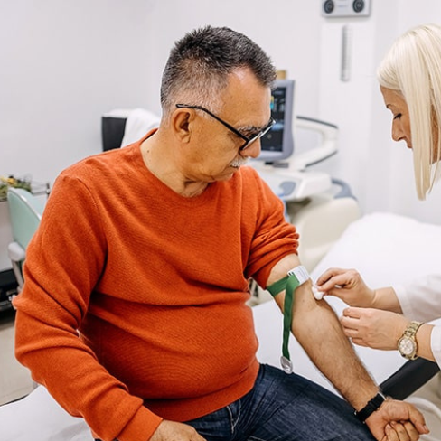 What are the current guidelines for early prostate cancer detection in Australia?